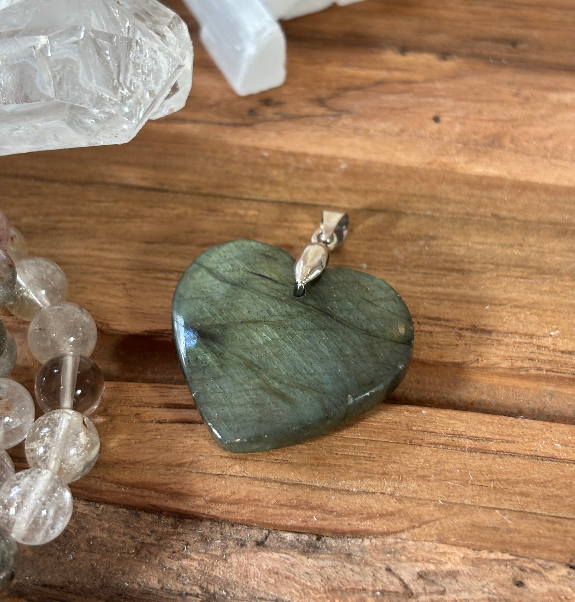 Heart Pendant in Labradorite.. Green Hues